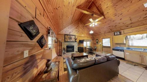 Cabin Fever in Sevierville, USA