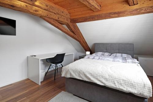 GUEST HOUSE HERMES Contactless Self Checkin – Zurich, CO
