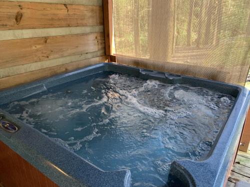 Little Mountain Hideaway cabin in Pigeon Forge, USA