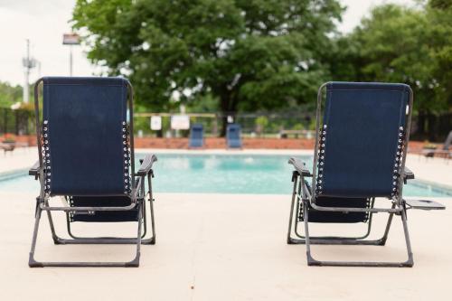 Motel 6 Hammond, LA – I 12 – I 55 - 수영장