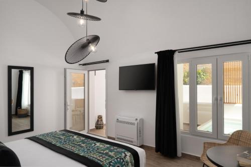 Allegro Suites Oia 3