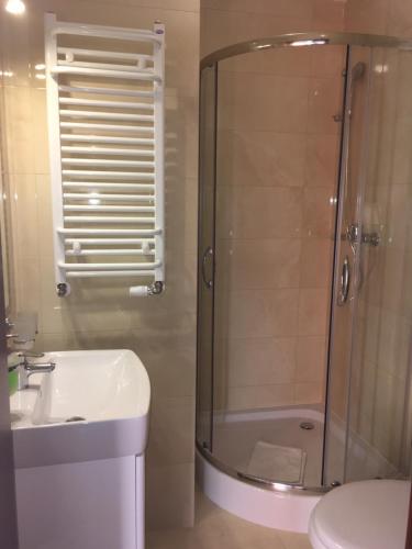 Two-Bedroom Apartment (4 Adults) image 6