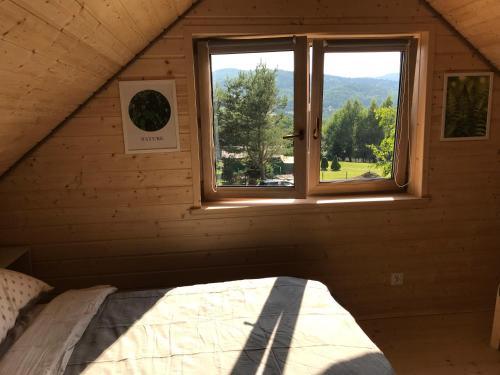 2 bedrooms, 4 beds