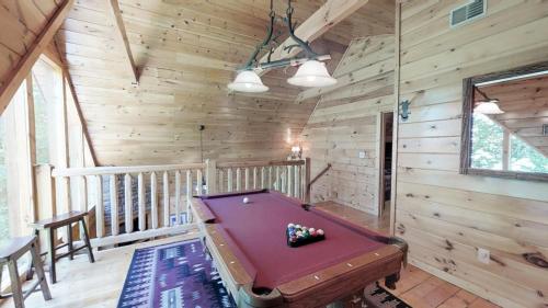 Laurel Valley Way Cabin 1849 - image 2