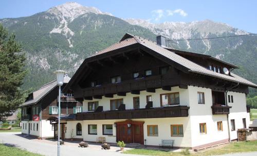 Pension Marienhof - Accommodation - Nassfeld Hermagor