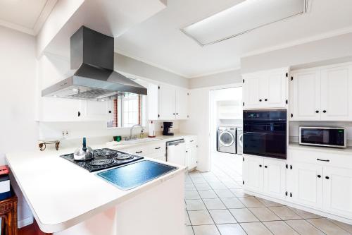 Castle Hills Villa - image 7