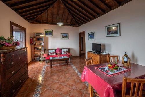 CASA LOS TAJINASTES