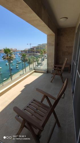 Aquamarine Sea Front Apartments - Third Floor 2