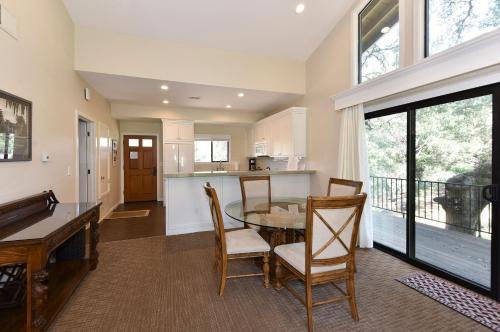 868 Oak Creek at Silverado condo - image 12