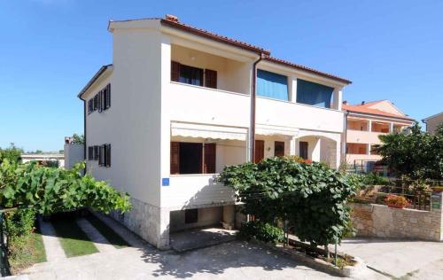  Apartment Stinjan, Istria 5, Pension in Štinjan