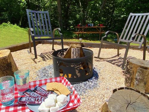 Cozy Bear Den cabin - image 12