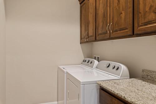 Views for Rent - image 2