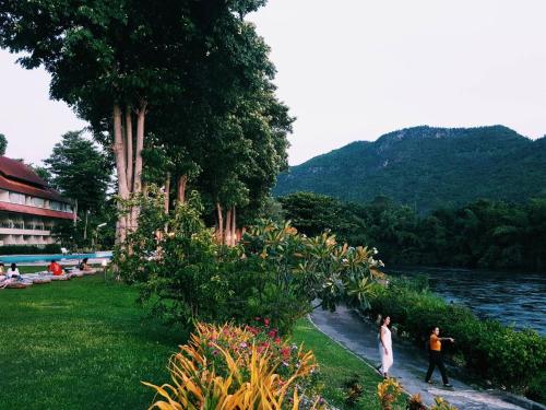 Aekpailin River Kwai Resort