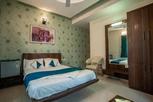 Hotel New Panchratna - Photo 4