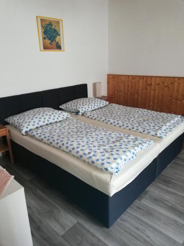 Deluxe Double Room with Extra Bed