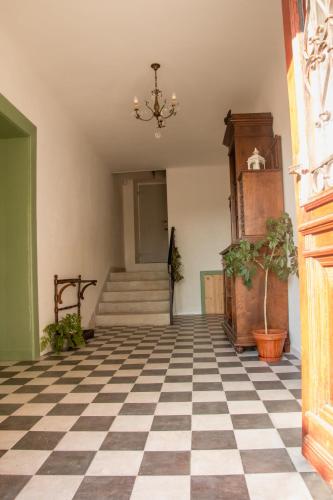 Ieeja, Oltre l'arco in San Dorligo Della Valle