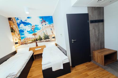 blue hotel