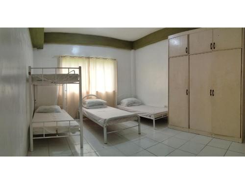 OYO 800 Ddd Habitat Dormtel Bacolod