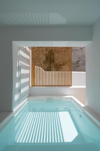 Allegro Suites Oia - image 4