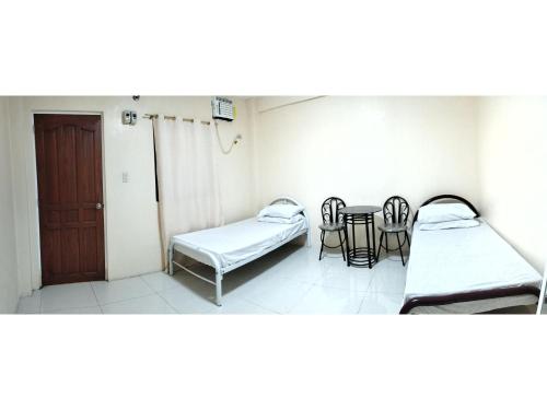 OYO 800 Ddd Habitat Dormtel Bacolod