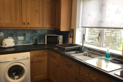 Crofters Cottage at 100 Midtown in 米德敦