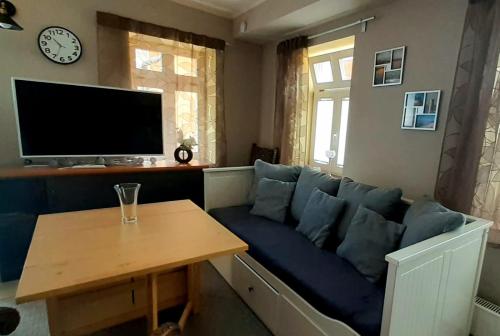 Ferienwohnung zum See in โลเมิน