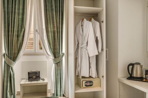 Trevi Palace Hotel - image 6