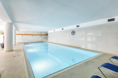 Relax-Apartment mit Indoor-Pool, Fitness und Netflix am Bodensee