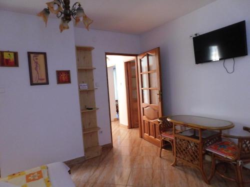 Szamóca Vendégház - image 7