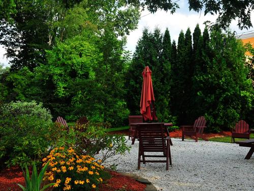 Willows Motel in Williamstown, USA