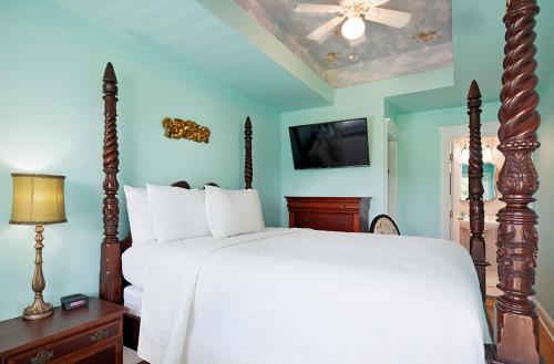 Coco Plum Inn