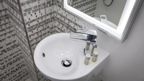 White Apartments Rental in Rome