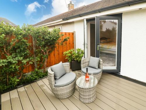 Bwthyn Eirlys Snowdrop Cottage in كيميس بي