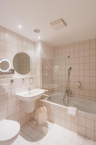 Waldhotel Eiche - image 12