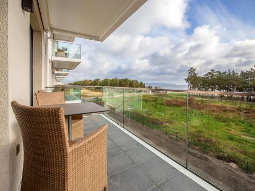Dunenresidenz Prora - Ferienwohnung mit Meerblick, 2 Schlafzimmern und Balkon NP-307 1,6 km von Prora entfernt