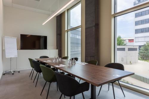 Centurion Swiss Quality Towerhotel - image 6