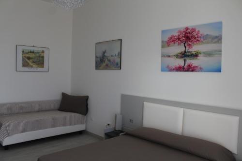 Rahal B&B – Palermo, CA