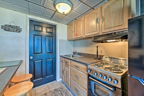 Wildwood Crest Beachfront Home with Shared Pool - image 7