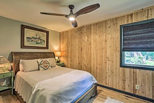 Luxe Lake Martin Cabin with Dock Boat and Hike! - image 12