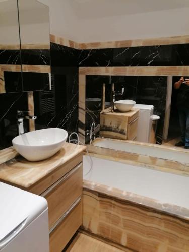 MODERN Appt with BLACON in Antibes