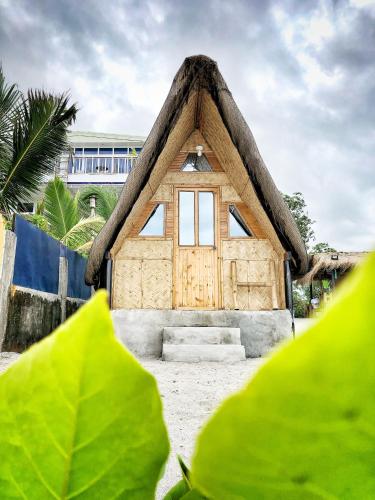 信仰湾小屋 (Faith Bay Huts) in 卡班甘