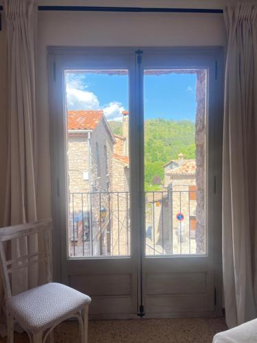 Fonda Peremiquel in Castellar de nhug