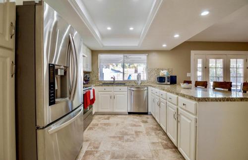 Five-Bedroom House - image 4