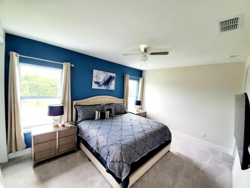 LUXURY Modern, Brand New Home, Reunion Resort, overlooking the Golf club, near Disney and Orlando Th