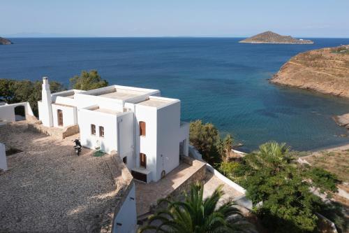 Ivi Beach Front Villa, Leros