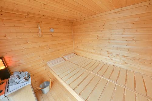 Сауна, Young Backpackers Homestay in Крінс
