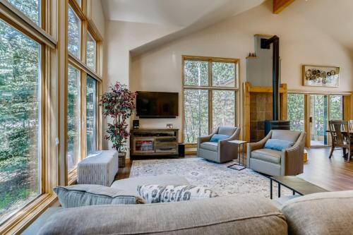Frisco Cedar Cabin – Frisco, CO