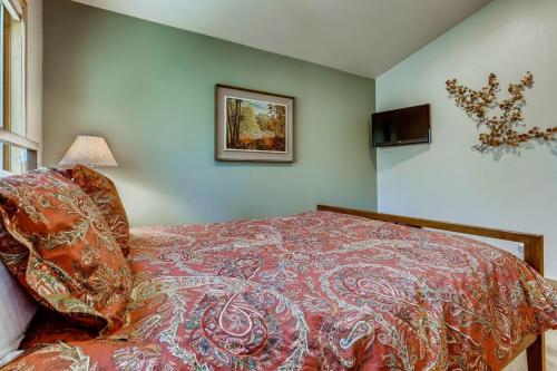 Frisco Cedar Cabin – Frisco, CO