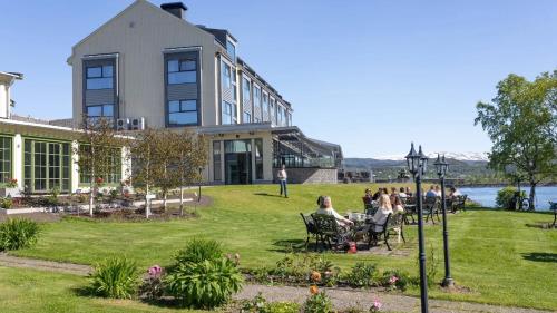 Fru Haugans Hotel - image 13