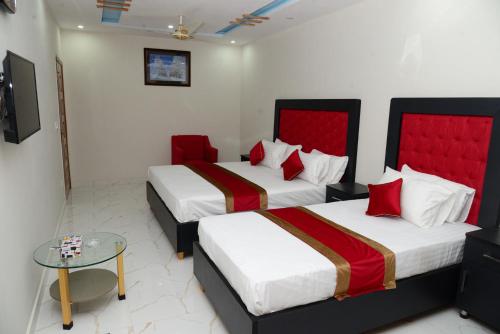 Hotel Deluxe Lahore - image 3